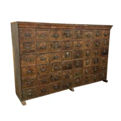 Grand meuble ancien à tiroirs – Cabinet industriel à 48 tiroirs