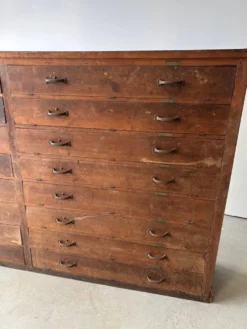 Grand meuble de métier en bois à 16 tiroirs ancien début 1900