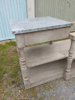 Grand meuble style drapier en bois et zinc