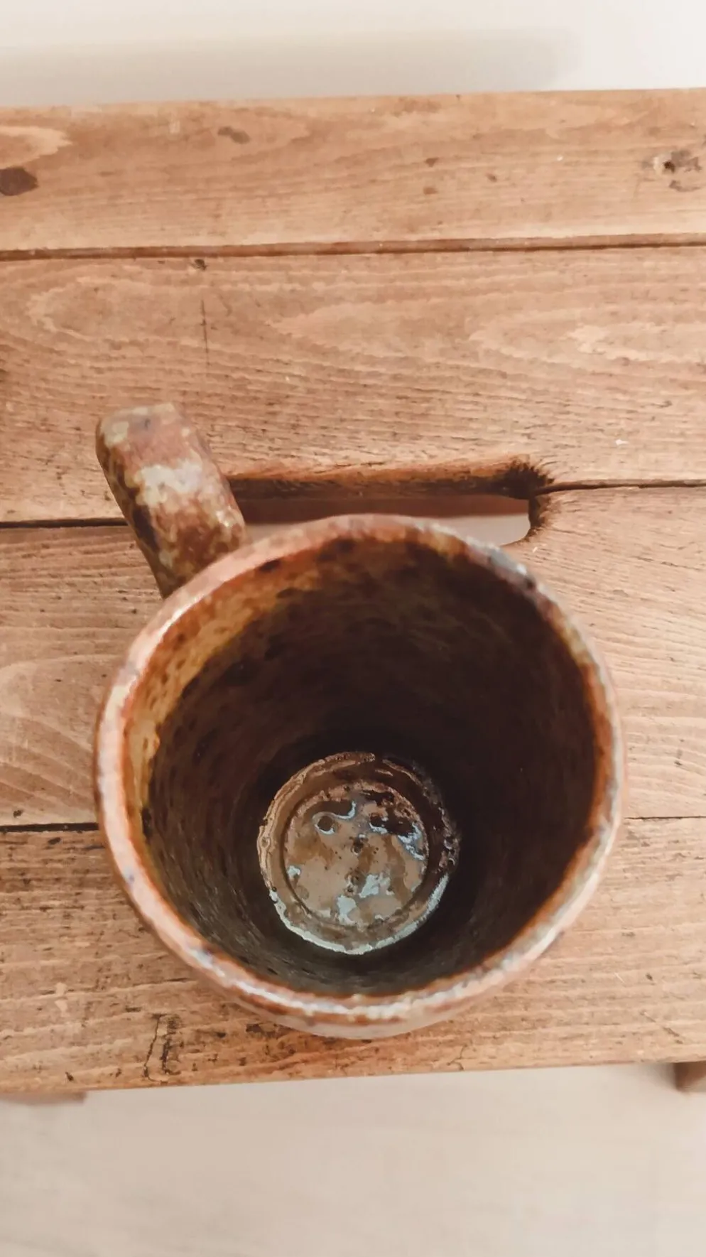 Grand mug en grès pyrité vintage