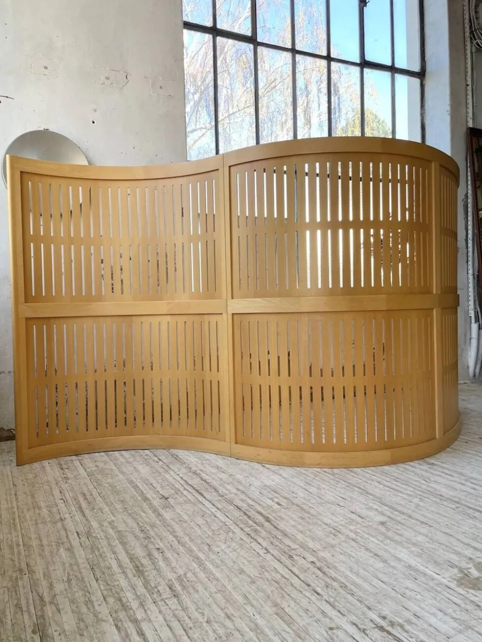 Grand paravent en hêtre courbé années 80