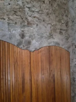 Grand paravent pliant français en pin, séparateur de pièce, années 1950, attribué à Baumann