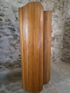 Grand paravent pliant français en pin, séparateur de pièce, années 1950, attribué à Baumann