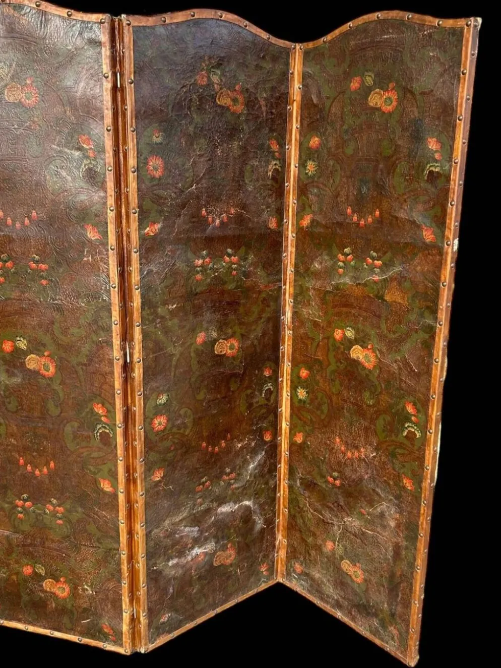 Grand Paravent à Quatre Feuilles En Cuir De Cordoue D’époque Fin XVIIIème H 188 Cm