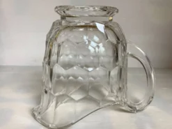 Grand pichet broc ovale en verre