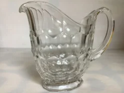 Grand pichet broc ovale en verre