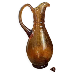 Grand pichet en verre bullé ambré