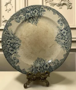 Grand plat ancien en faïence