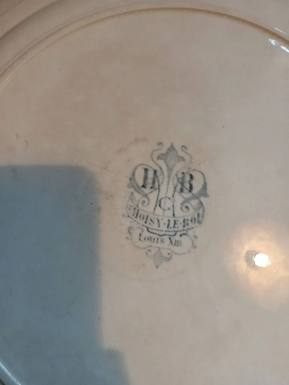 Grand plat ancien "Louis XIII " Choisy le Roi