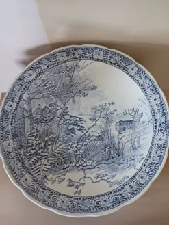 Grand plat bleu de Delft de chez Boch .