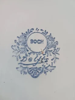 Grand plat bleu de Delft de chez Boch .