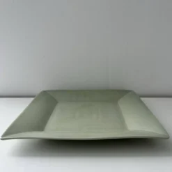 Grand plat carré céladon