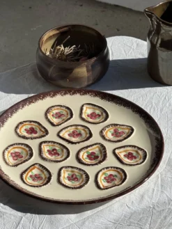Grand plat circulaire à compartiments pour crustacés coquillages huîtres