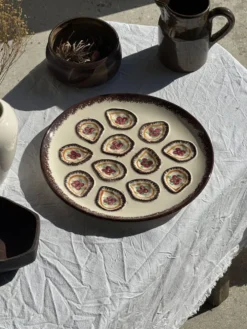 Grand plat circulaire à compartiments pour crustacés coquillages huîtres