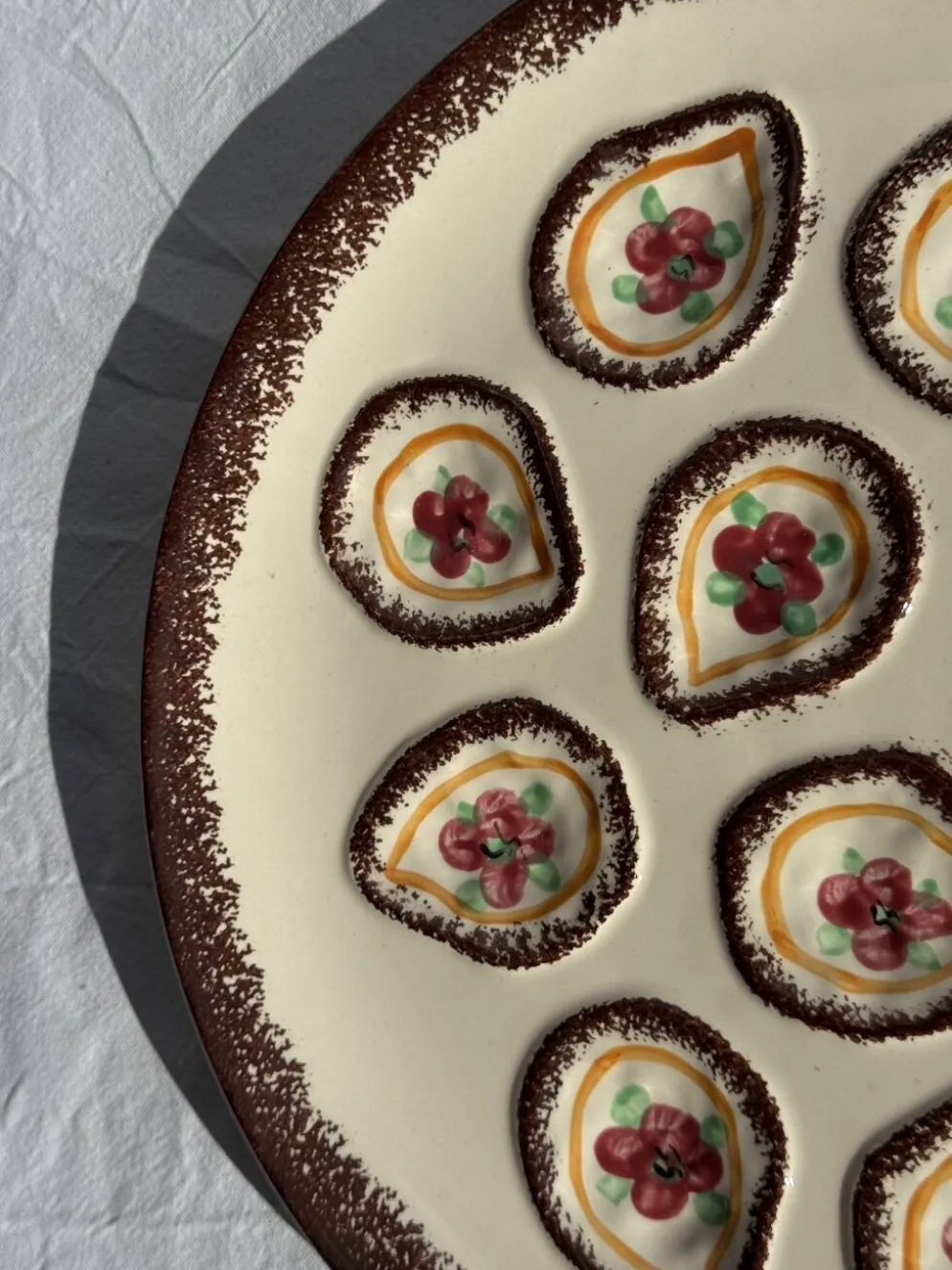 Grand plat circulaire à compartiments pour crustacés coquillages huîtres