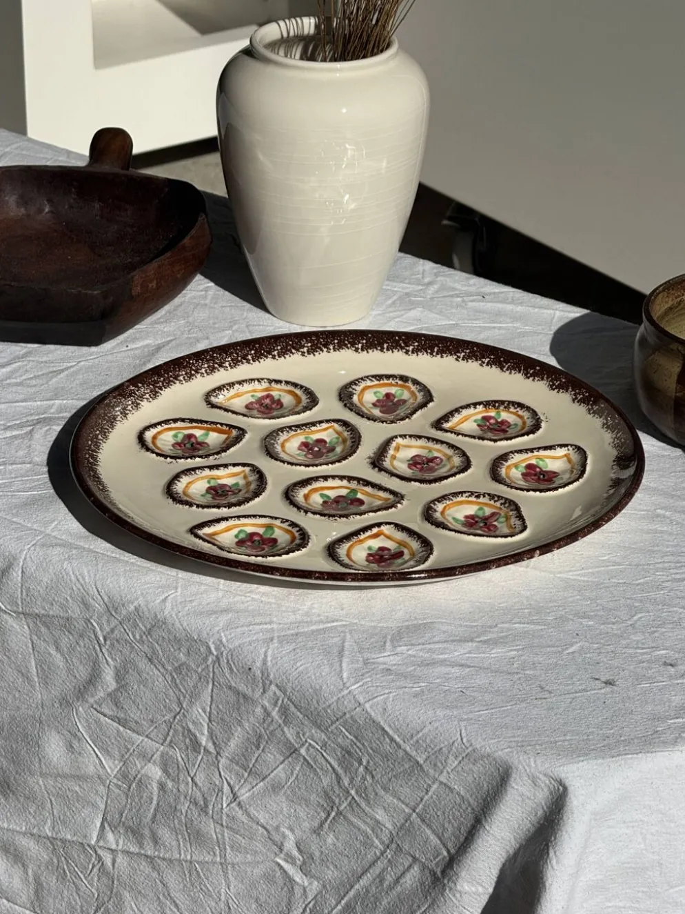 Grand plat circulaire à compartiments pour crustacés coquillages huîtres