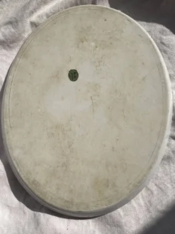 Grand plat de service en porcelaine