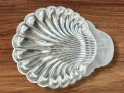 Grand plat de service Fleuron - Christofle en métal argenté forme coquille
