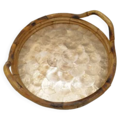 Grand plateau rond vintage en bambou et nacre Capiz – Italie, années 70