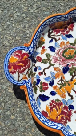 Grand plat faïencerie de Gien modèle pivoine