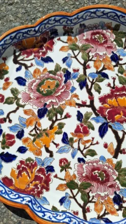 Grand plat faïencerie de Gien modèle pivoine