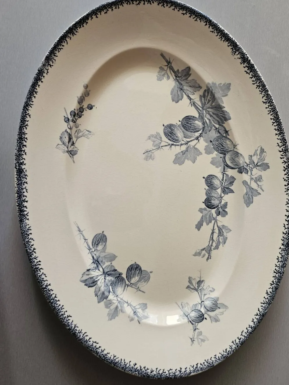 Grand plat ovale ancien Sarreguemines – modèle Goseilles