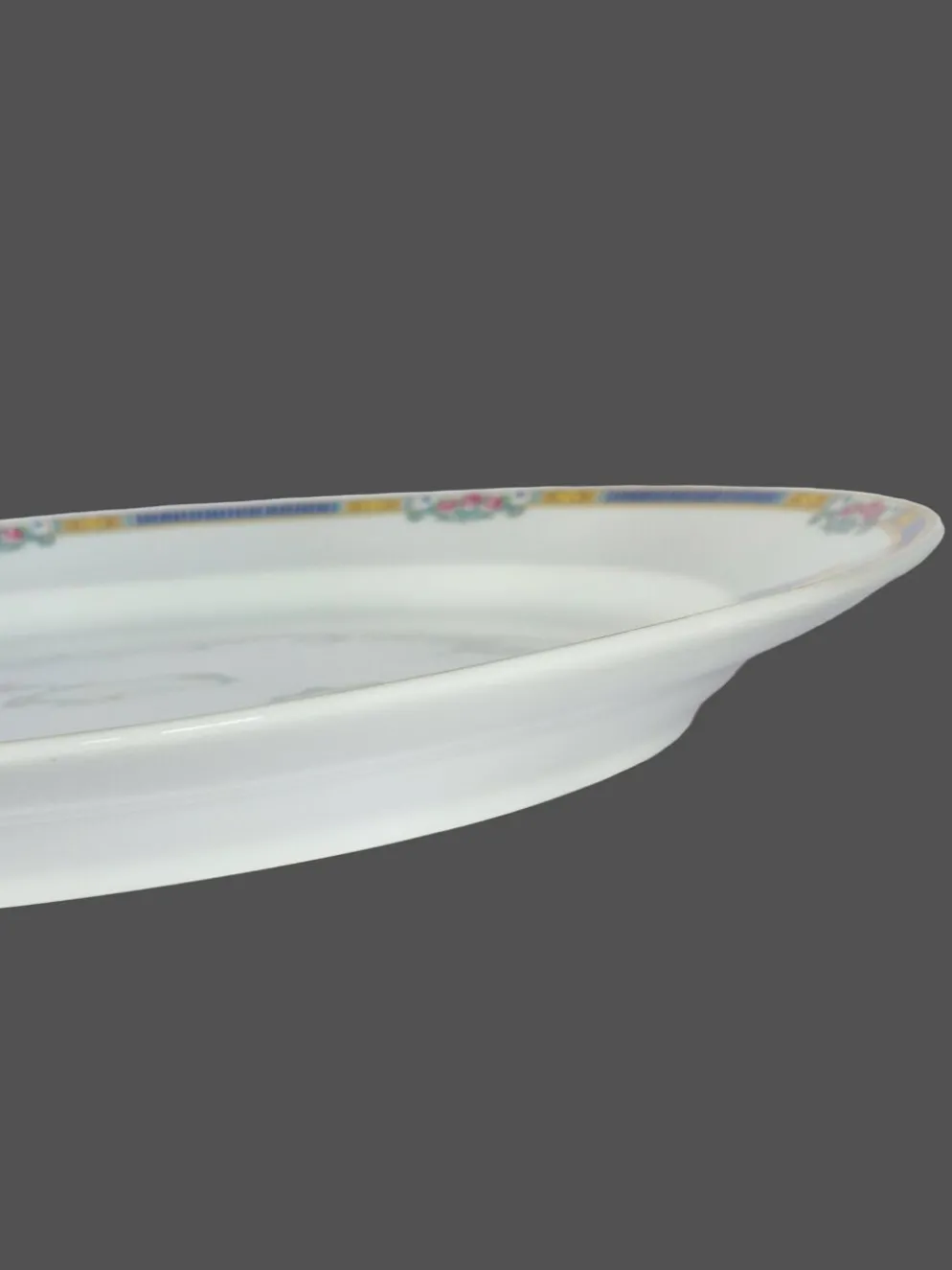 Grand plat ovale en porcelaine de Limoges Bernardaud & Cie – Art Déco
