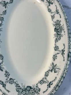 Grand plat ovale en terre de fer 41x27cm