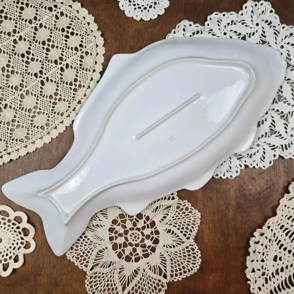 Grand plat poisson en porcelaine blanche, style Limoges