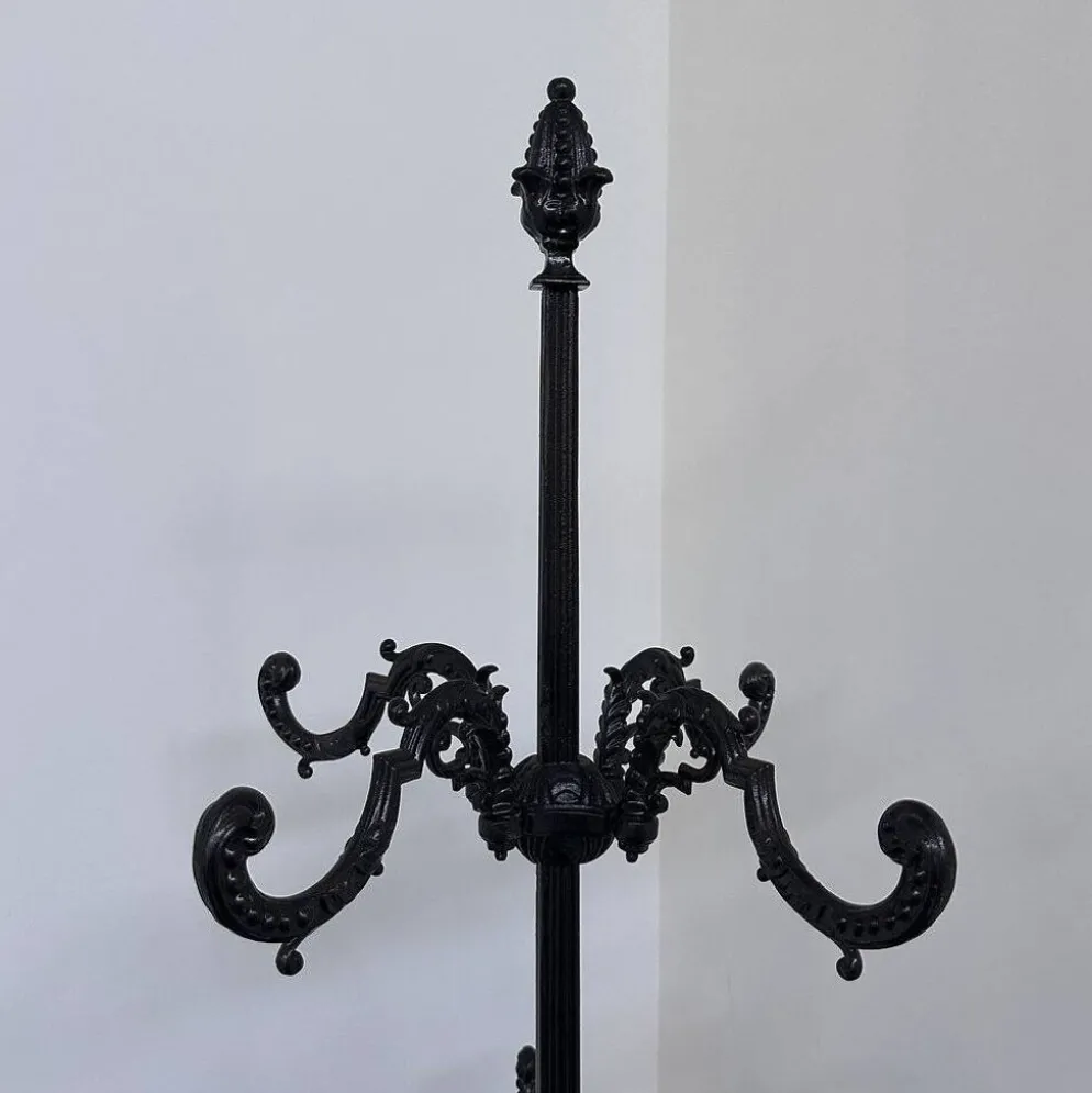 Grand porte-manteau en fonte ornée avec 12 crochets