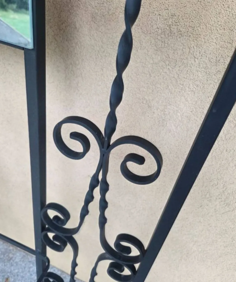 Grand porte-manteau mural vintage en fer forgé avec miroir et porte-pa