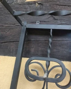 Grand porte-manteau mural vintage en fer forgé avec miroir et porte-pa
