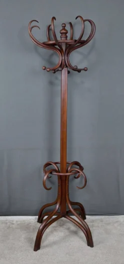 Grand porte-manteau perroquet en hêtre courbé, goût Thonet – début XXe