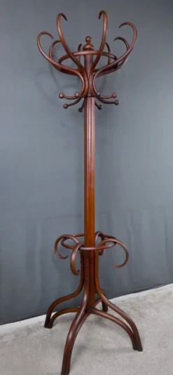 Grand porte-manteau perroquet en hêtre courbé, goût Thonet – début XXe