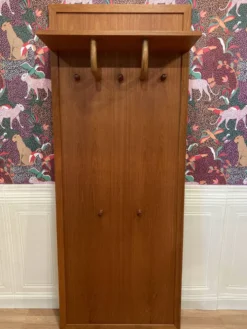 Grand rangement suspendu design scandinave 1960.