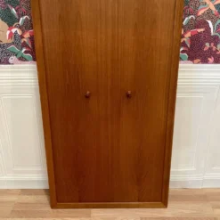Grand rangement suspendu design scandinave 1960.