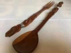 Grands couverts en bois africain