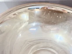 Grand seau à champagne en argent massif plaqué / refroidisseur à vin sur piédestal