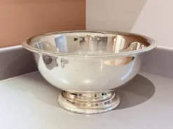 Grand seau à champagne en argent massif plaqué / refroidisseur à vin sur piédestal