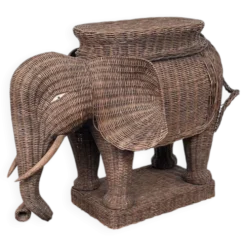 Grand support de plante éléphant en osier vintage / table d'appoint – déclaration sculpturale bohème
