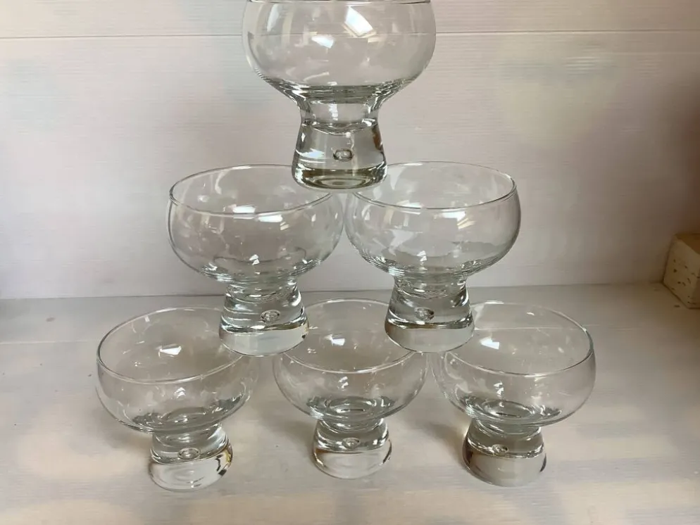 6 grands verres coupes bulle au pied style kosta boda