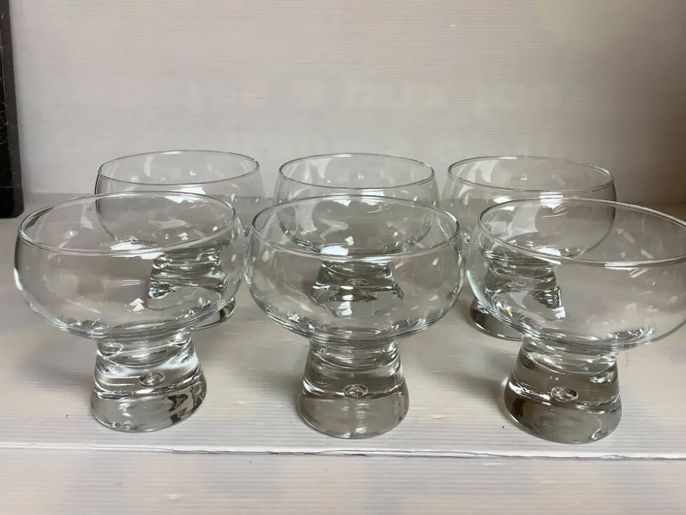 6 grands verres coupes bulle au pied style kosta boda