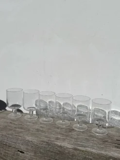 6 grands verres à pied en verre bullé transparent