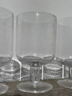 6 grands verres à pied en verre bullé transparent