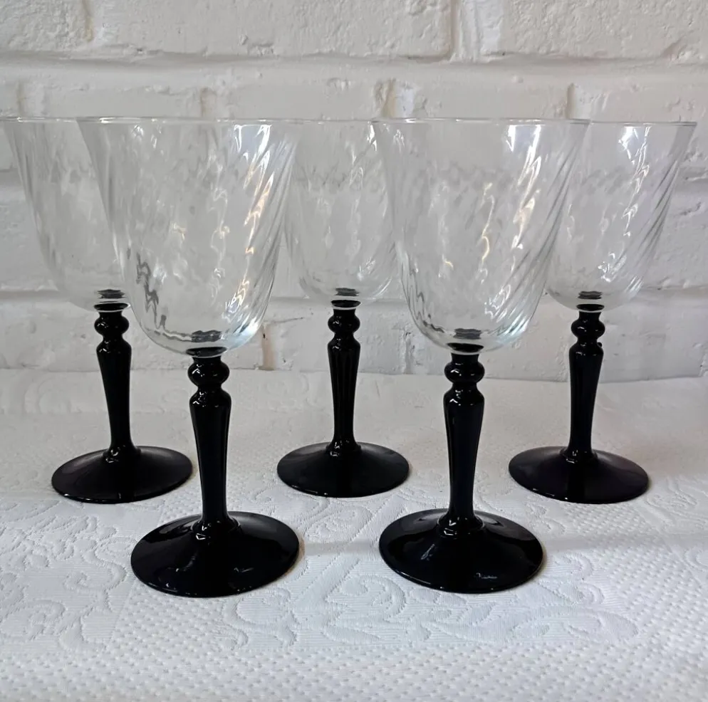 5 grands verres sur pied noir arcoroc france, vintage