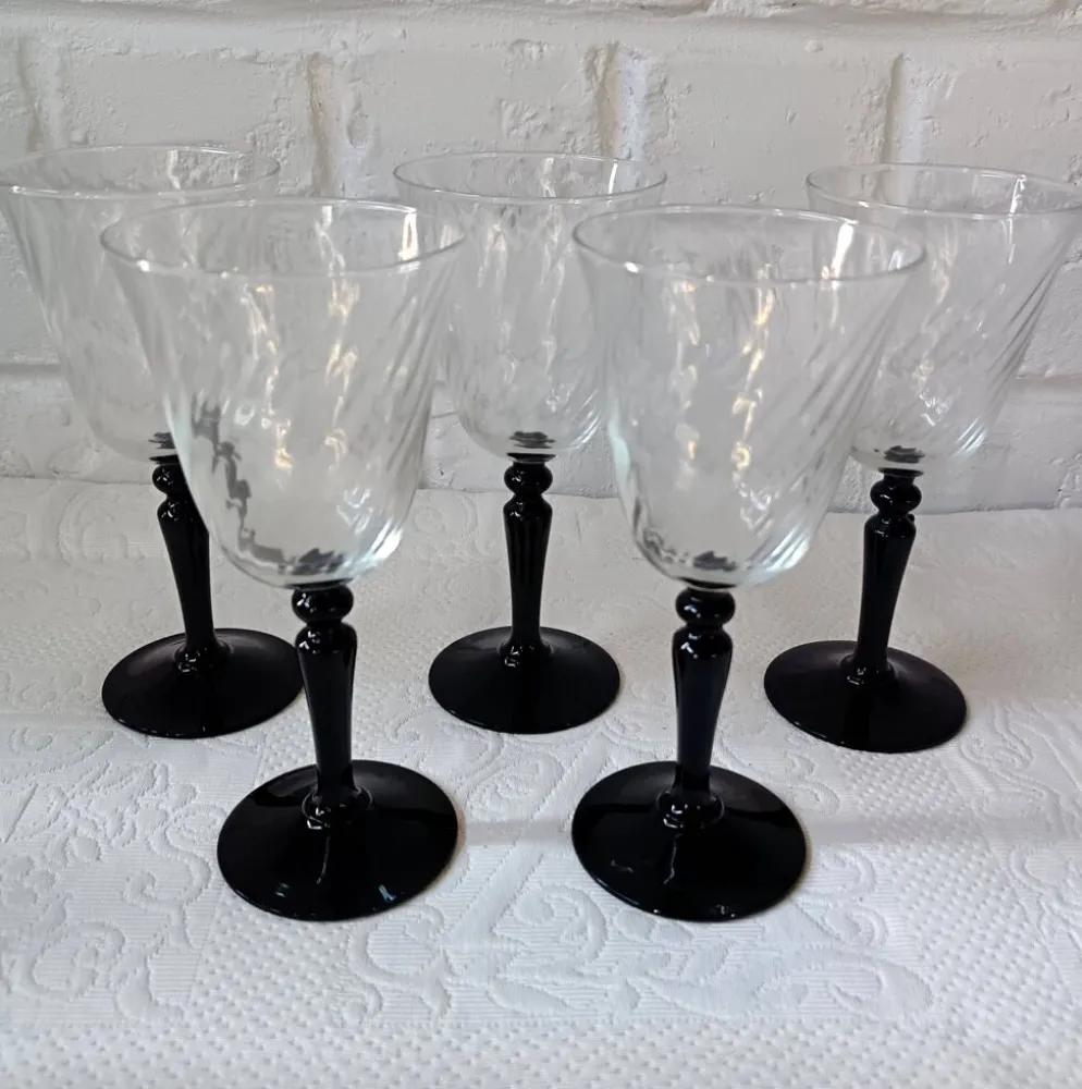5 grands verres sur pied noir arcoroc france, vintage