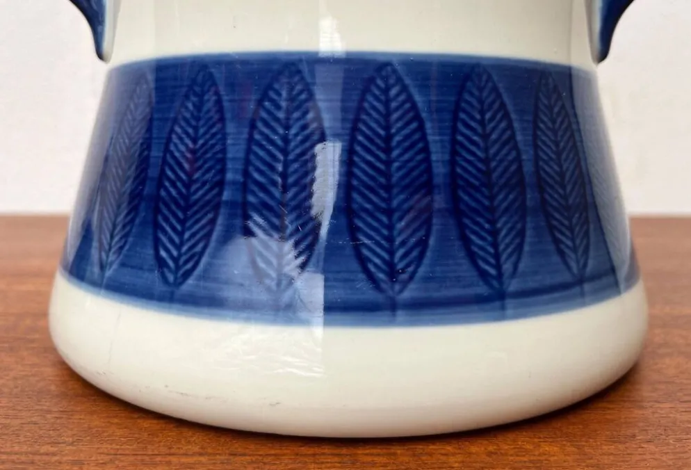 Grand Terrine Couvercle de Pot Suédois du Milieu du Siècle Koka Blue Bla par Hertha Bengtson pour Rörstrand, années 1950