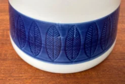 Grand Terrine Couvercle de Pot Suédois du Milieu du Siècle Koka Blue Bla par Hertha Bengtson pour Rörstrand, années 1950
