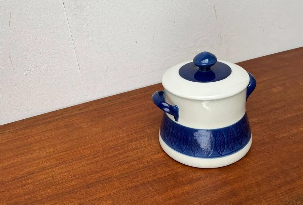 Grand Terrine Couvercle de Pot Suédois du Milieu du Siècle Koka Blue Bla par Hertha Bengtson pour Rörstrand, années 1950