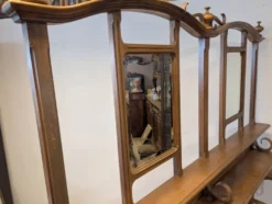 Grand vestiaire Art Nouveau en bois courbé, vers 1900